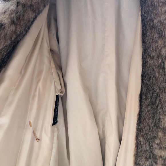 Revillon Fur Coat-Leopard - Picture 6 of 8